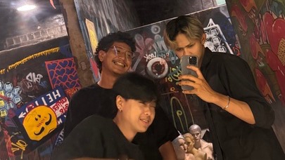 เพื่อนพาเที่ยว คนนำเที่ยว - เพื่อนเที่ยวร้านเหล้า - 1