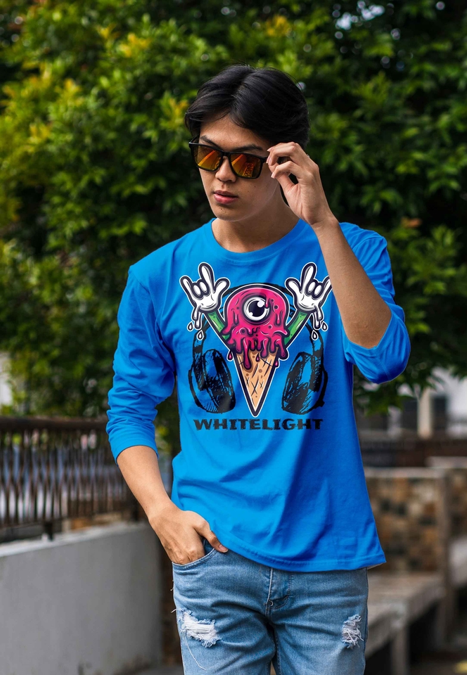 Desain kaos distro pria dengan motif es krim dan headset