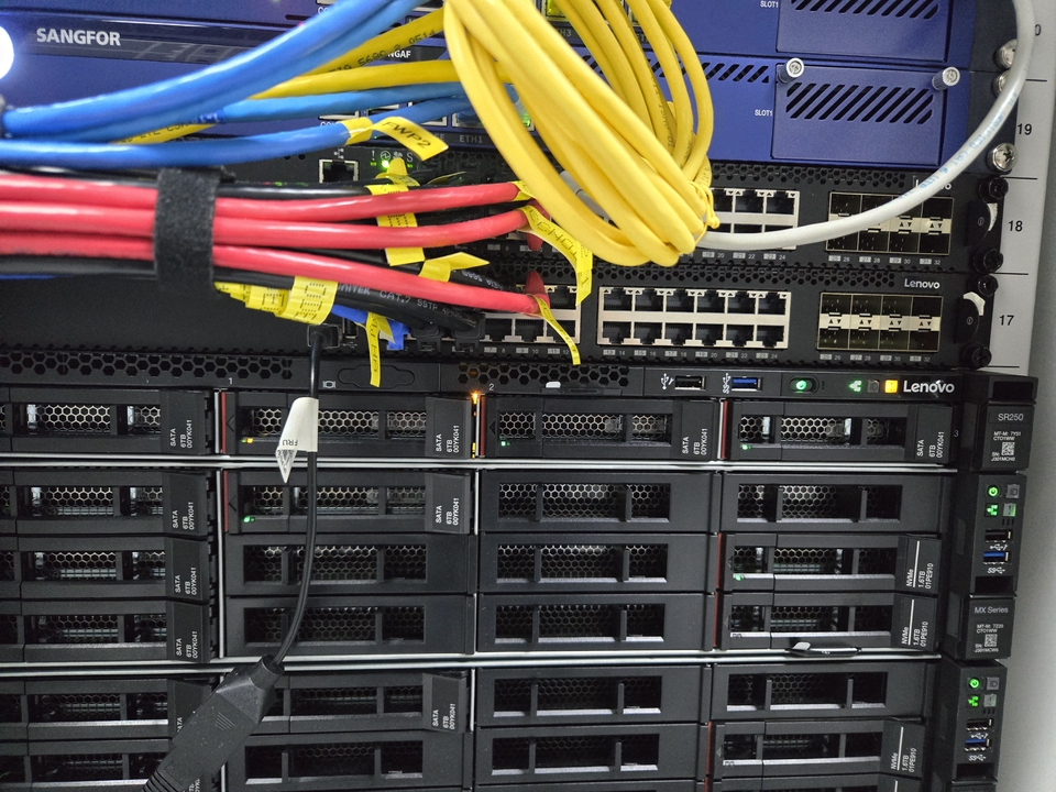ติดตั้งสายแลน - IT infrastructure and security - 4