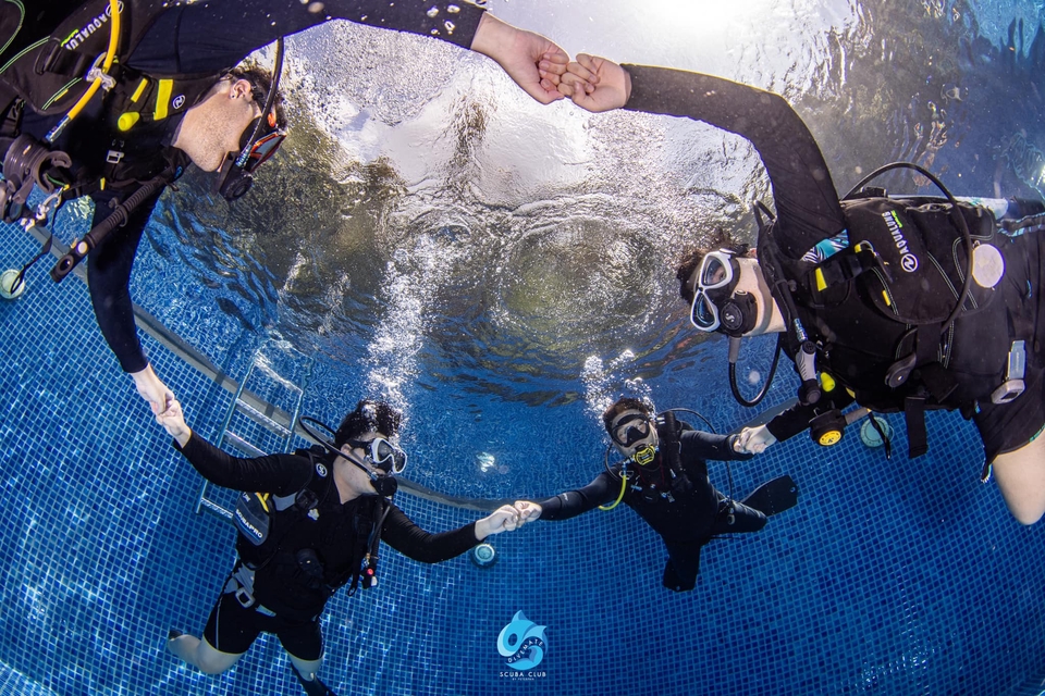 ไกด์ & บริษัททัวร์ - คอร์สเรียนดำน้ำลึก หลักสูตร Open Water (SSI) ออกสอบทะเล แสมสาร/พัทยา ชลบุรี - 4