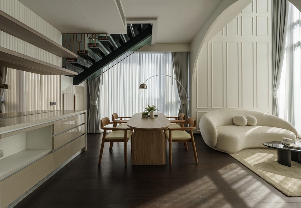 รับออกแบบตกแต่งภายในบ้าน สไตล์โมเดิร์น ทันสมัย พร้อมห้องรับประทานอาหาร ออกแบบเฟอร์นิเจอร์ รับออกแบบตกแต่งภายใน