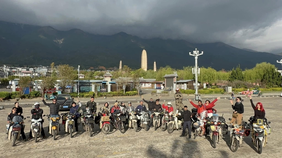 ไกด์ส่วนตัว จ้างไกด์ส่วนตัว จีน ไกด์นําเที่ยว ญี่ปุ่น เวียดนาม เกาหลี ไทย ไกด์ท้องถิ่น ไกด์พาเที่ยว