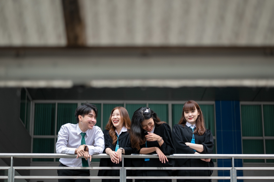 Photography - รับถ่ายภาพรับปริญญา และภาพบุคคลต่างๆ ได้ภาพสวยคุ้มแน่นอน - 24