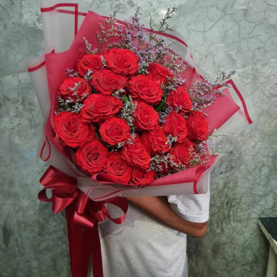 ช่อดอกไม้ ช่อดอกกุหลาบ แดง ดอกไม้ สวยงาม