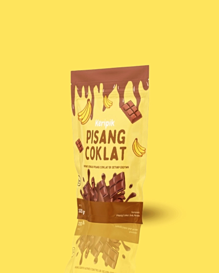 Kemasan keripik pisang coklat dengan desain unik dan menarik. Jasa desain kemasan produk makanan, desain label makanan, desain stiker snack, desain kotak makanan, desain kemasan unik, desain kotak nasi, desain kotak kue, desain kemasan plastik makanan, desain kemasan plastik unik, jasa desain packaging, desain box makanan.