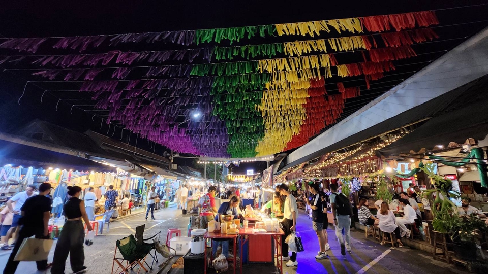 เพื่อนพาเที่ยว คนนำเที่ยว - เพื่อนพาเที่ยว - 6