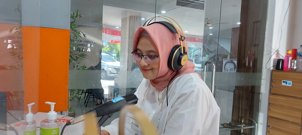 Pengembangan Diri - Lets'talk about : Self improvement, confidence, your carrier and how to build your start up - 6