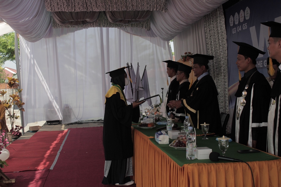 Penerjemahan - mutarjim (Arab-Indonesia & Indonesia-Arab) - 2