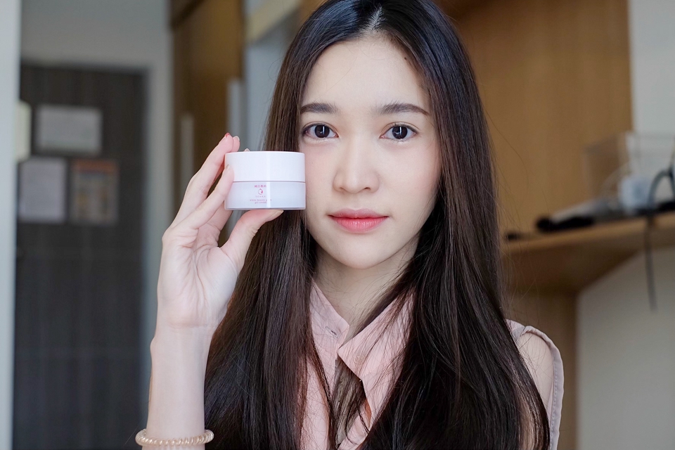 เน็ตไอดอลและบล็อกเกอร์รีวิว - รับรีวิวสินค้า Skincare Make Up / เสื้อผ้า เครื่องประดับ etc. - 6