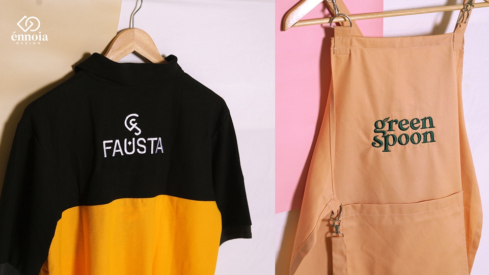 Jasa Fotografi Produk dengan background putih dan logo Fausta untuk toko online.