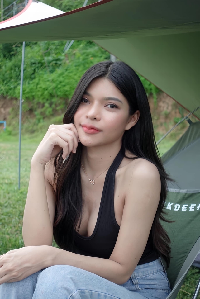 นางแบบมือ สวย น่ารัก ถ่ายแบบเสื้อผ้าแฟชั่น สำหรับงานรีวิวสินค้า นางแบบมืออาชีพ หานางแบบ กรุงเทพฯ