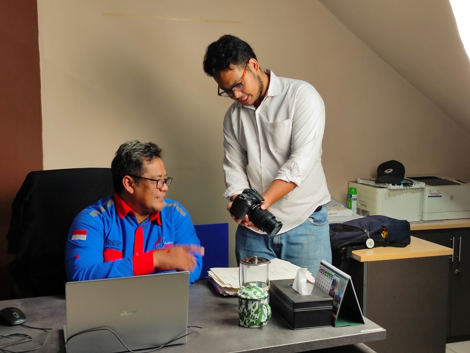 Jasa pembuatan video profil perusahaan dengan videografer profesional.