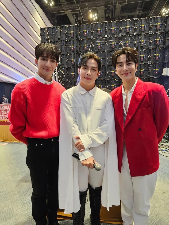 พิธีกร MC - พิธีกรงานสัมภาษณ์ (MC) งาน Event /งานสัมนา/งานเลี้ยง/Live - 10