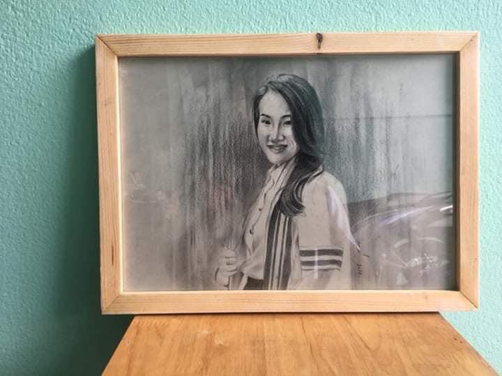 ภาพวาดเหมือนหญิงสาวคนสวย งานศิลปะ รับจ้างวาดภาพเหมือน