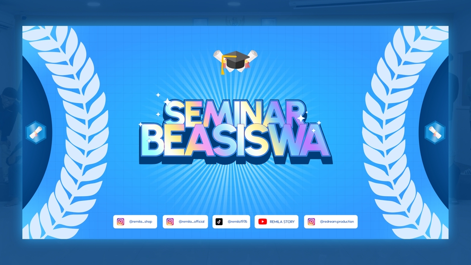 Seminar Beasiswa dengan desain spanduk biru dan ornamen daun.