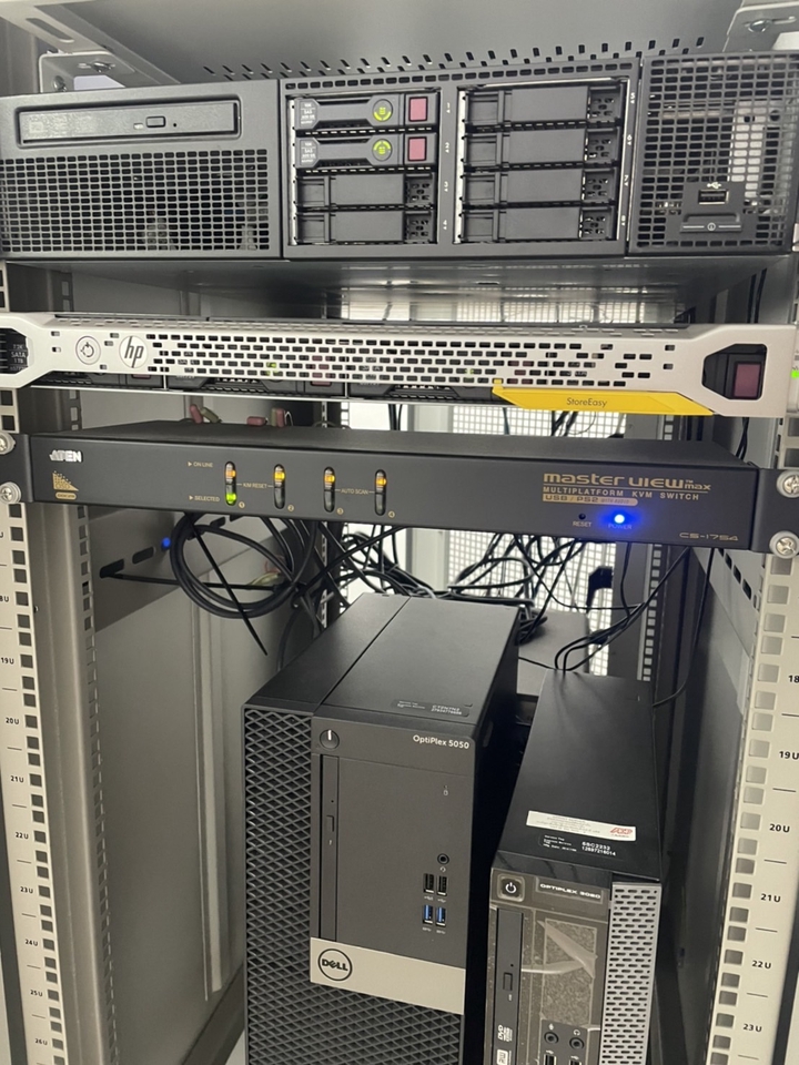 รับติดตั้ง server วางระบบ server server อุปกรณ์ networking ระบบเครือข่าย