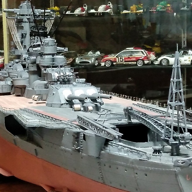 1/200 戦艦武藏 ペーパークラフト クレーンとカタパルト完成 1/200 戦艦武藏 ペーパークラフト クレーンとカタパルト完成