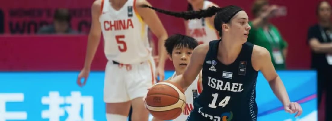 Gogil Ravi Gal Raviv won the title of top scorer in the Girls' World Championship ...