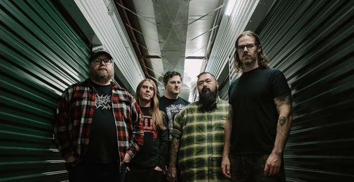 Heavy Is The Head – Tisztelgés elhunyt gitárosuk emlékére Heavy Is The Head – Tisztelgés elhunyt gitárosuk emlékére