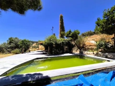 Finca rústica con piscina en venta en Loja, Granada - foto 3 de 12 (Loja)