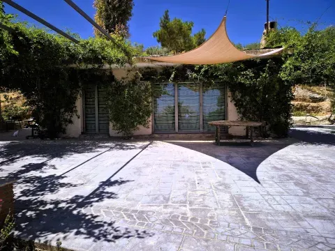Finca rústica con piscina en venta en Loja, Granada - foto 2 de 12 (Loja)