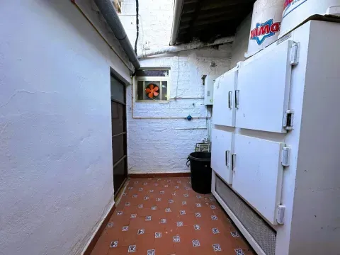 House with Commercial Space for Sale in Loja, Granada - photo 9 of 12 (Loja)