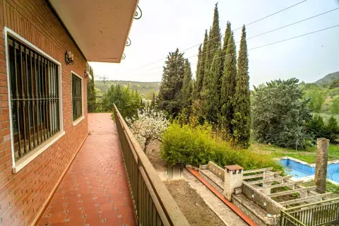 Complejo Deportivo y Casa en Venta en Loja, Granada - foto 11 de 12 (Loja)