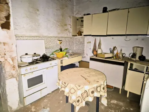 Casa en Venta en Loja, Granada | Gran potencial 227m² - foto 12 de 12 (Loja)