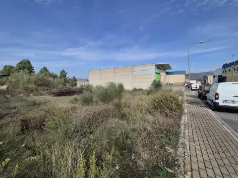 Terreno Industrial en Venta en Loja | 900 m² por 58.000€ - foto 6 de 7 (Loja)