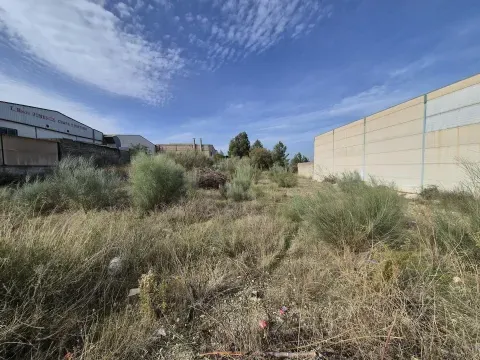 Terreno Industrial en Venta en Loja | 900 m² por 58.000€ - foto 3 de 7 (Loja)