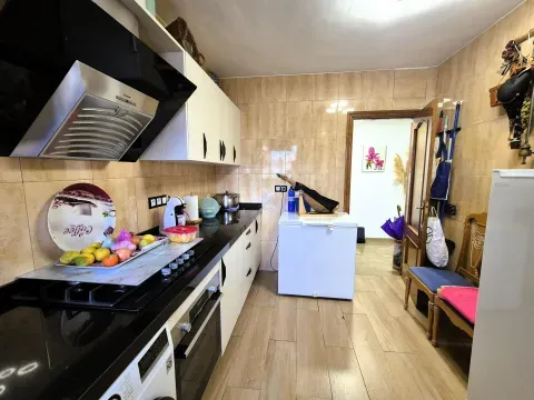 Piso en venta en Loja, Granada | Ascensor y 3 hab - foto 2 de 12 (Loja)