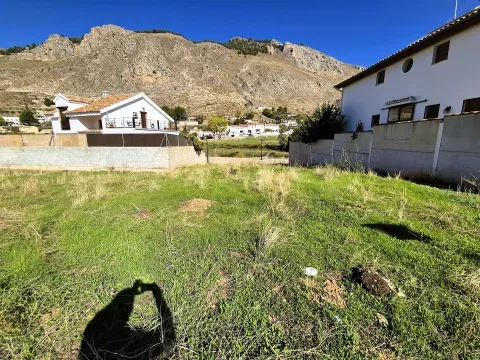 Terreno Edificable en Venta en Loja, Granada | 368 m² - foto 2 de 12 (Loja)