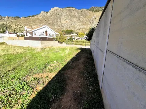 Terreno Edificable en Venta en Loja, Granada | 368 m² - foto 6 de 12 (Loja)