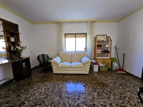 Casa en venta en Loja (Granada) con 7 hab y patio - foto 5 de 12 (Loja)