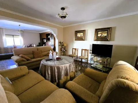Casa en venta en Loja (Granada) con 7 hab y patio - foto 12 de 12 (Loja)