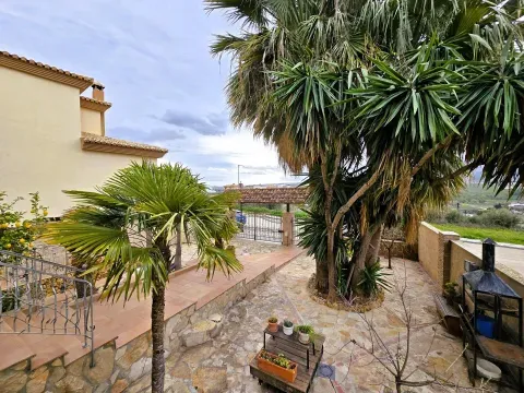 Chalet de Lujo en Venta en Loja, Granada | 432 m² - foto 11 de 12 (Loja)