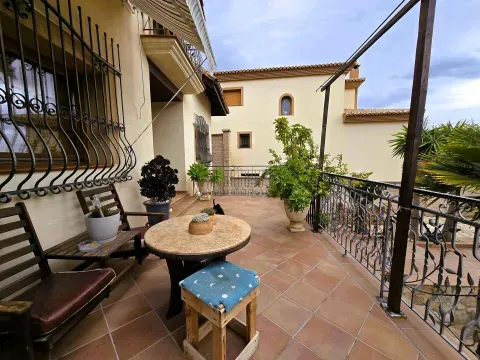 Chalet de Lujo en Venta en Loja, Granada | 432 m² - foto 10 de 12 (Loja)