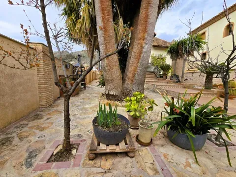 Chalet de Lujo en Venta en Loja, Granada | 432 m² - foto 7 de 12 (Loja)