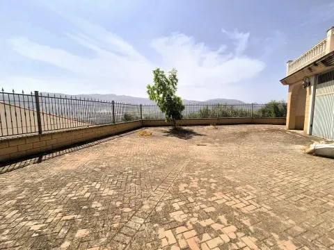 Casa en venta en Loja, Granada | 3 hab y terraza - foto 4 de 12 (Loja)