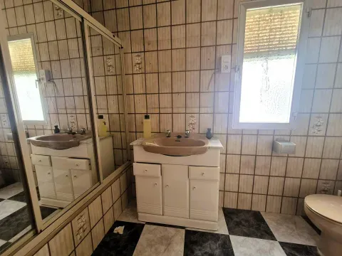 Casa en venta en Loja, Granada | 5 hab, terraza y garaje - foto 11 de 12 (Loja)