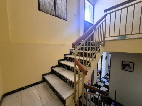 Casa en venta en Loja, Granada | 5 hab, terraza y garaje - foto 4 de 12 (Loja)