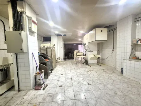 Local Comercial de 200 m² en Venta en Loja Centro - foto 7 de 12 (Loja)