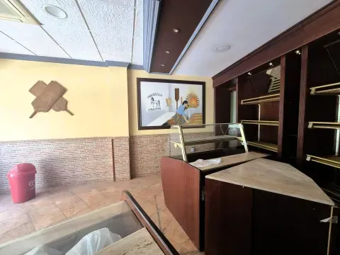 Local Comercial de 200 m² en Venta en Loja Centro - foto 5 de 12 (Loja)