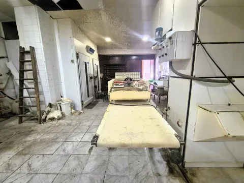 Local Comercial de 200 m² en Venta en Loja Centro - foto 12 de 12 (Loja)