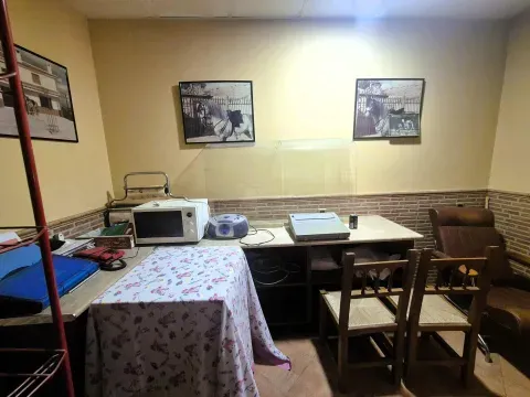 Local Comercial de 200 m² en Venta en Loja Centro - foto 9 de 12 (Loja)