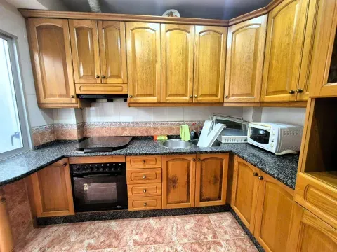 Venta de casa en Algarinejo