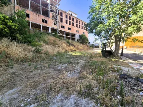 Terreno Urbano en Venta en Algarinejo | 1.373 m² - foto 10 de 10 (Algarinejo)