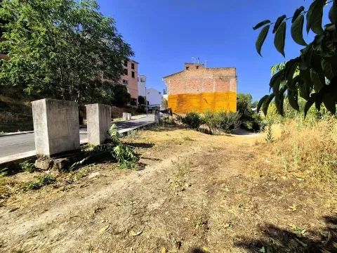 Venta de terreno en Algarinejo