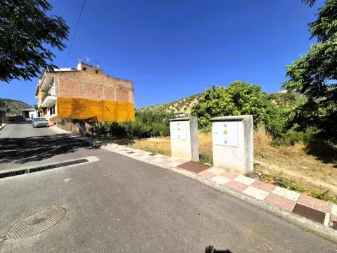 Terreno Urbano en Venta en Algarinejo, Granada | 500 m² - foto 3 de 10 (Algarinejo)