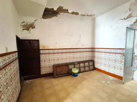 Casa en venta en Algarinejo, Granada | 323 m² y terraza - foto 12 de 12 (Algarinejo)